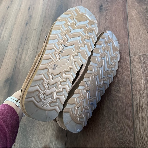 BearPaw tan leather chukka ankle boots, size 10 - Picture 8 of 8